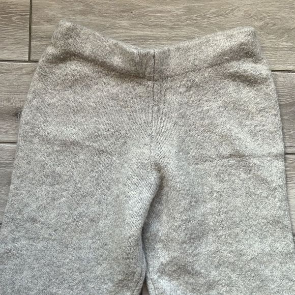 Zara Gray Ankle Cropped Pants - Picture 2 of 3